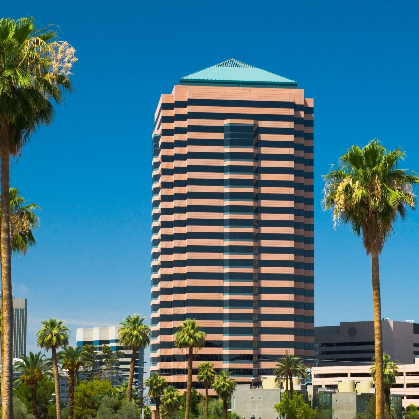We Buy Commercial Real Estate in Phoenix 1