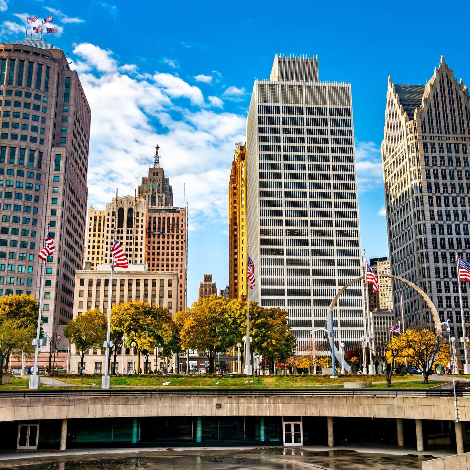 sell commercial real estate in Detroit, MI
