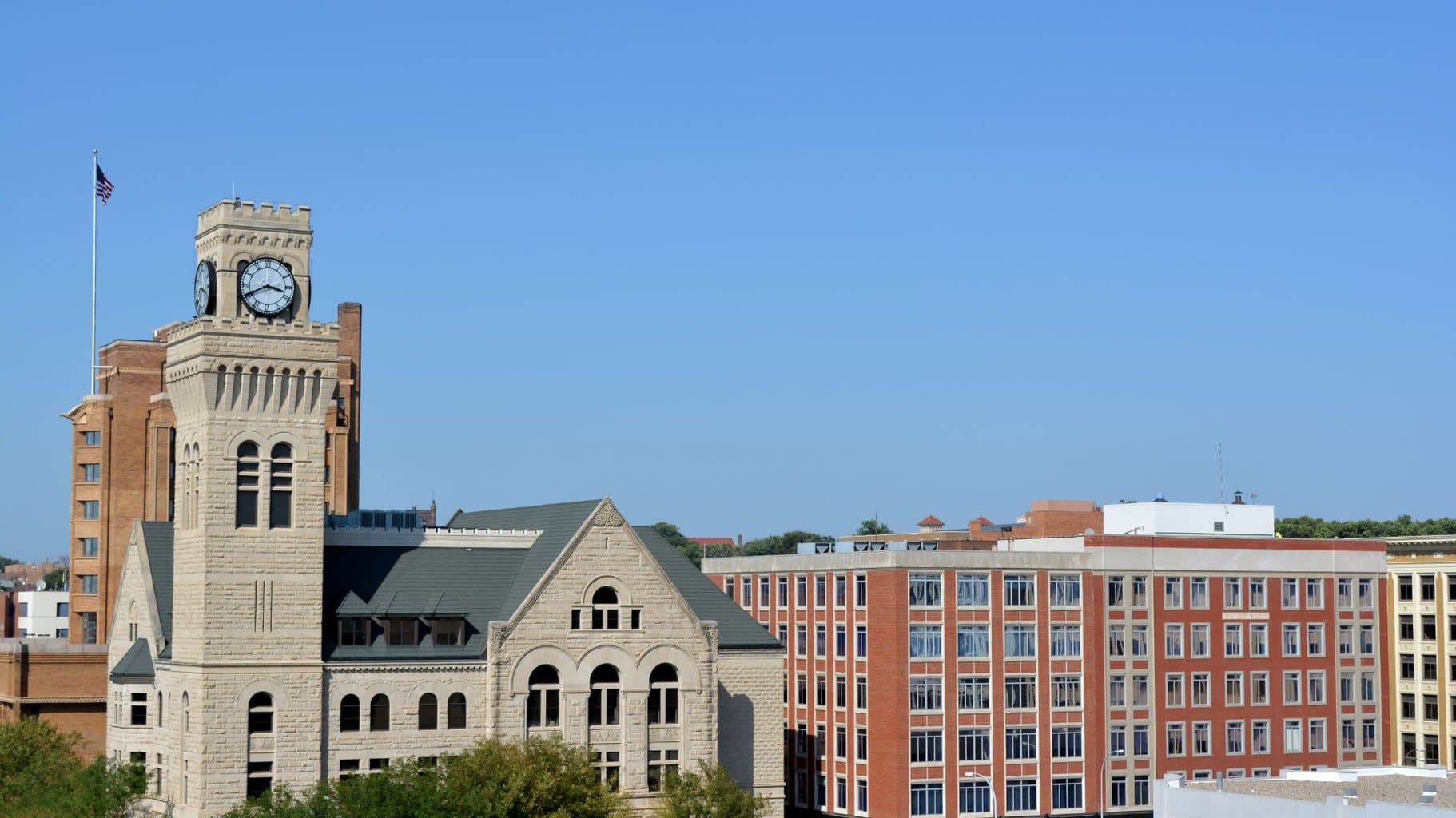 Sell Your Commercial Real Estate In Sioux City, IA Point Acquisitions LLC