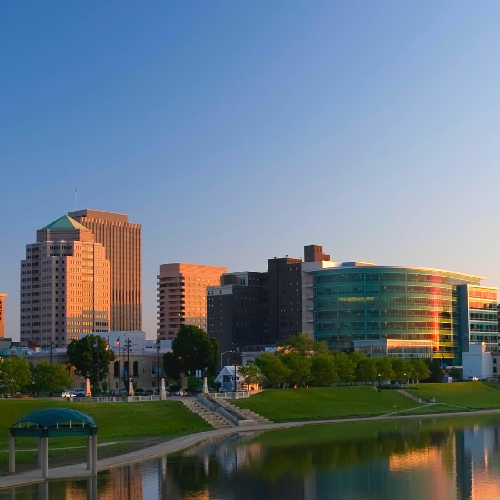 We Buy Commercial Real Estate in Dayton, OH 1